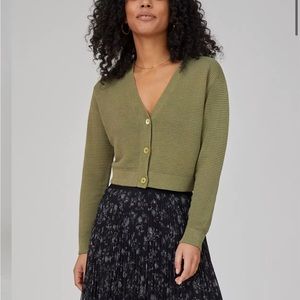 Wilfred White Light Cropped Cardigan